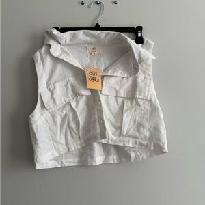 ★ NWT White Cropped Vest - Cotton  ★